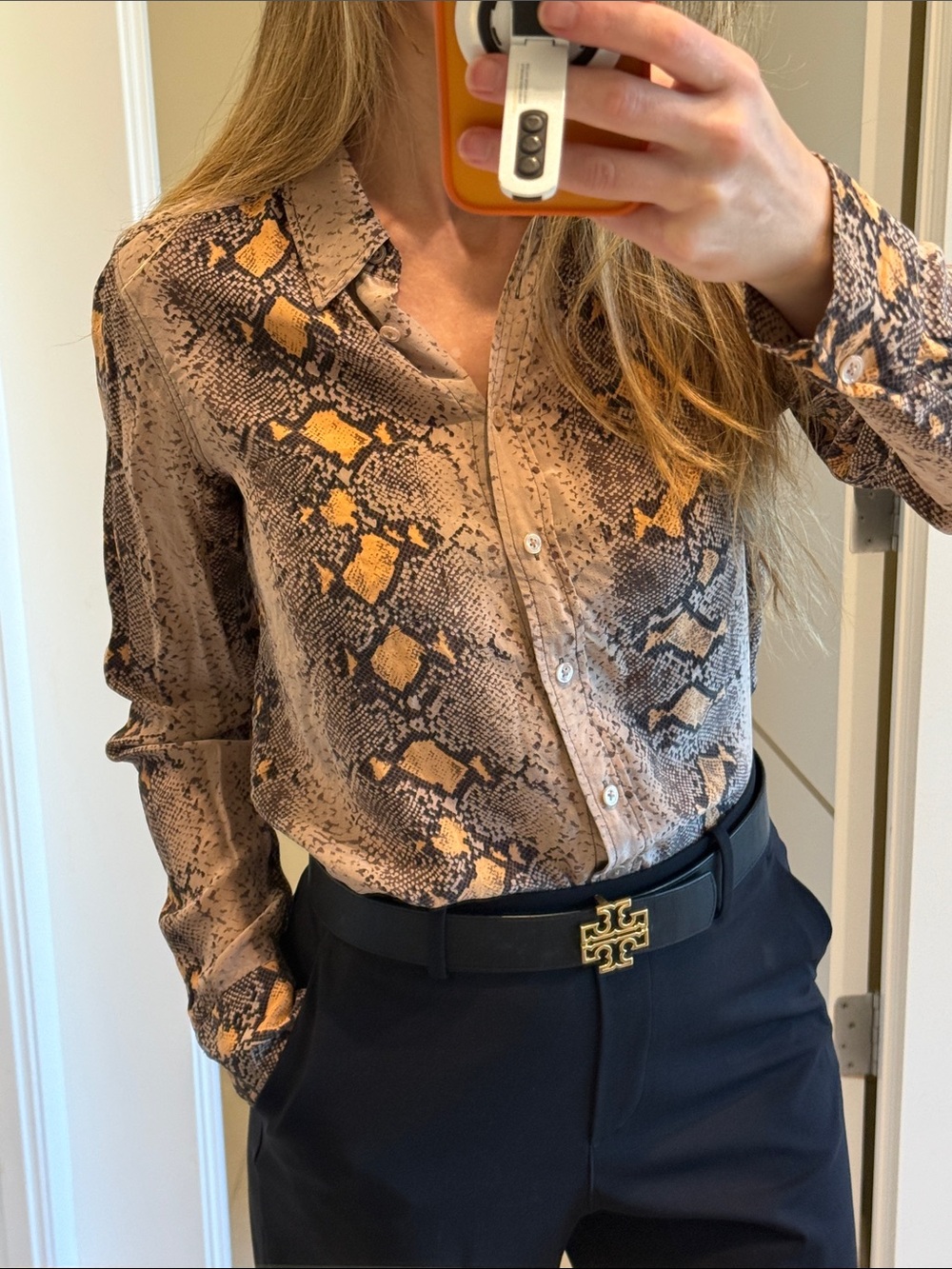 Equipment Femme reptile print silk long sleeve blouse S